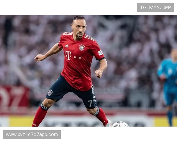 足球界神秘C型球星揭秘 他如何颠覆传统与进攻技巧